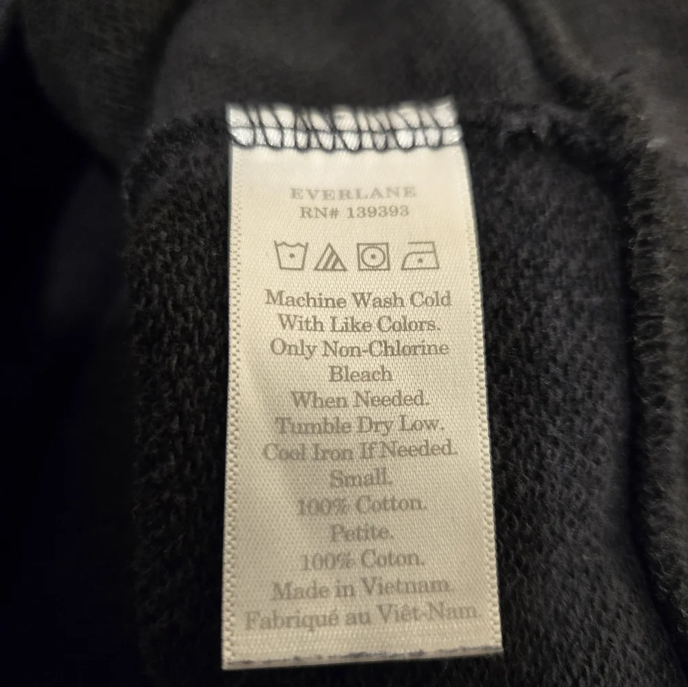 Everlane Crewneck Sweatshirt - Picture 4 of 4